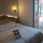 Vivienda A Travesia Dos Sonos Appartement Sarria